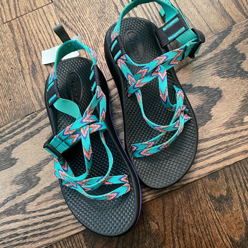 Girls Chacos ZX/1 Eco Tread Size 3 NWT Never Worn